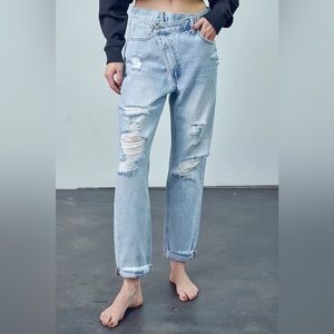 Light Wash Ripped Boyfriend Jeans - Women